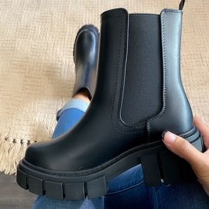 Black Faux Leather Chelsea Lug Chunky Heels Bootie